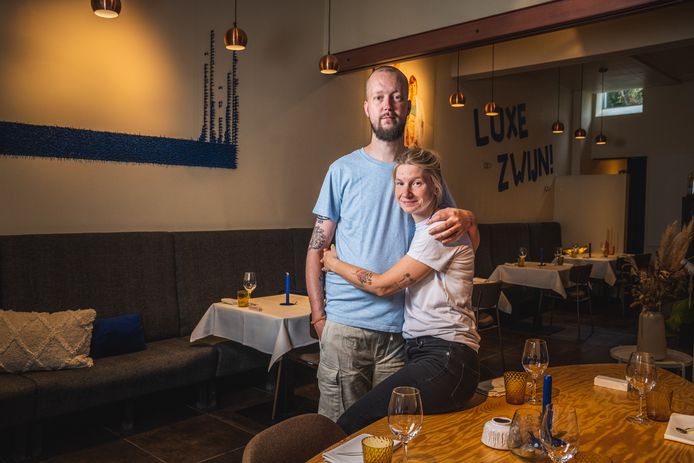 Tom van Lysebettens baat samen met zijn vrouw Alison Roels Cochon de Luxe uit, een gerenommeerd Gents restaurant dat 13,5/20 krijgt in de ‘Gault Millau’.