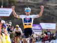 Remco Evenepoel juicht.