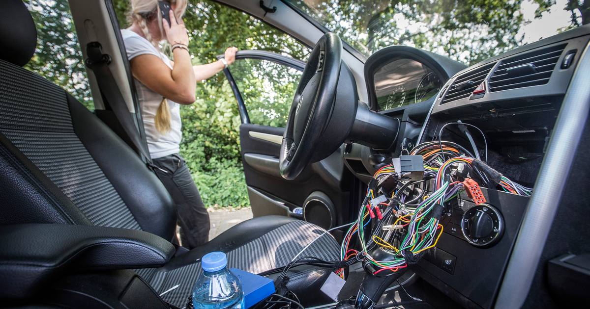 Weer De Auto Opengebroken Ze Weten Me Te Vinden Ik Sta Op Hun Lijst Waalwijk Bd Nl