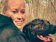 Une jeune femme dévorée par ses deux pitbulls