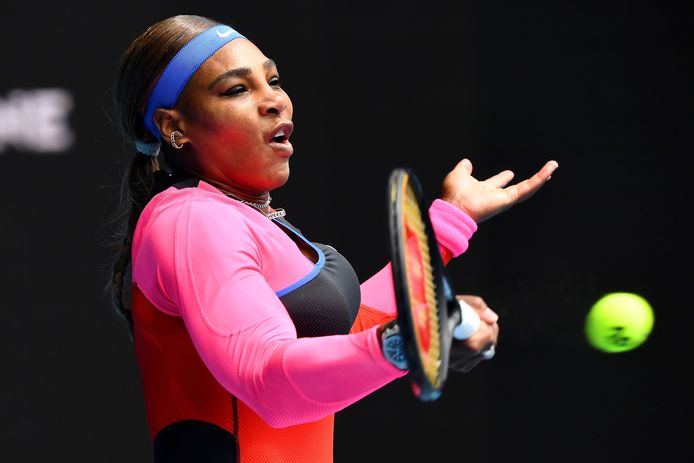 Serena Williams had geen problemen met de Duitse Laura Siegemund
