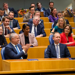 Tweede Kamer neemt afscheid van 70 leden: ervaring maakt plaats voor nieuw bloed