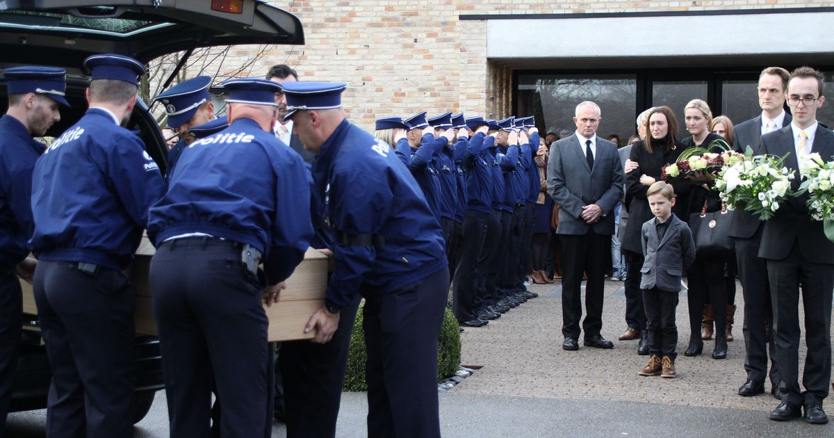 Politiekorps neemt afscheid van Davy Geel Regio HLN