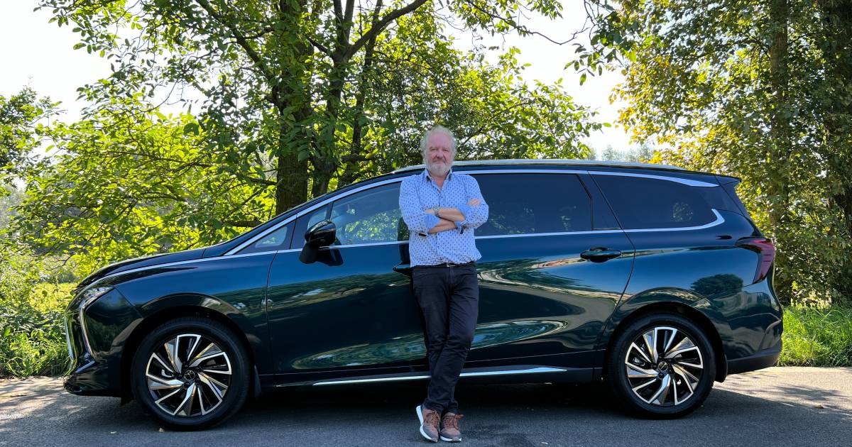 « Peu de marques parviennent à créer ce confort de conduite » : notre spécialiste automobile a roulé exclusivement avec le chinois Forthing U-Tour |  voiture