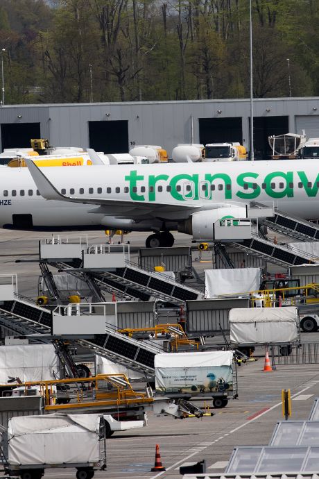 Brieven Ι Transavia-passagiers plukken zure vruchten Ι Warmtepompen: zijn ze wel zo goed voor het milieu? Ι Verschrikkelijk, die DirkJan-strip
