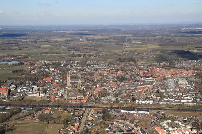 Oirschot met in de verte Boxtel die samen met Best de gemeente Het Groene Woud zouden kunnen vormen. © Ronald Otter