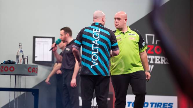 Michael van Gerwen haalt uit naar Masters-beul Rob Cross: ‘Ik vind het zo'n engnek’