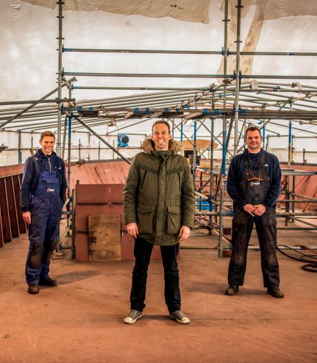 Ruim 160 jaar oud familiebedrijf bouwt in Krimpen aan peperdure ‘varende lamborghini’s’