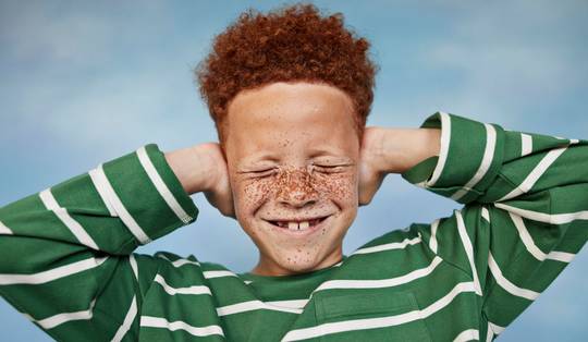 ‘Zelfs mijn kleindochter van 2 jaar heeft op dit moment al 3 procent gehoorschade’: tinnitusexpert Bart Vinck