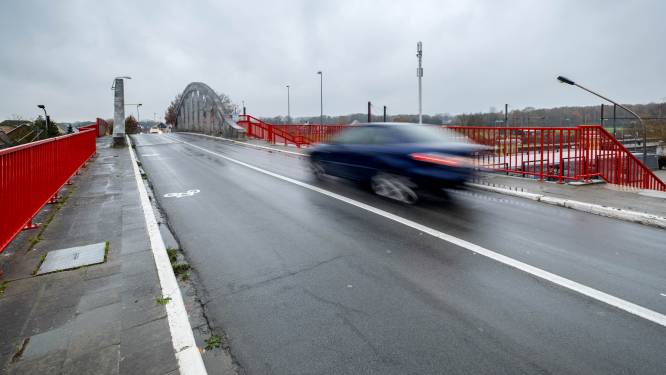 Extra maatregelen en hogere boetekans op Stationsberg: “Duidelijk maken dat fietsers inhalen verboden is”