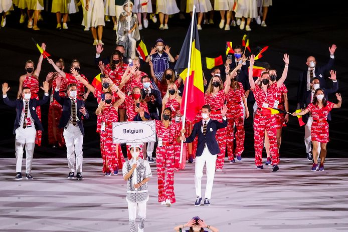 Belgische Outfit Gaat Niet Onopgemerkt Voorbij Op Olympische Spelen Maar Ook Deze Outfits Zijn Felbesproken Olympische Spelen Hln Be