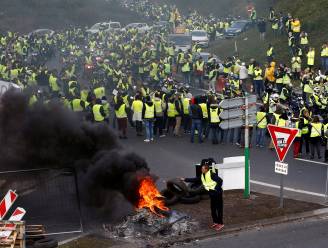 In totaal meer dan 400 gewonden bij blokkades tegen hoge brandstofprijzen in Frankrijk, ook vandaag voeren boze Fransen actie