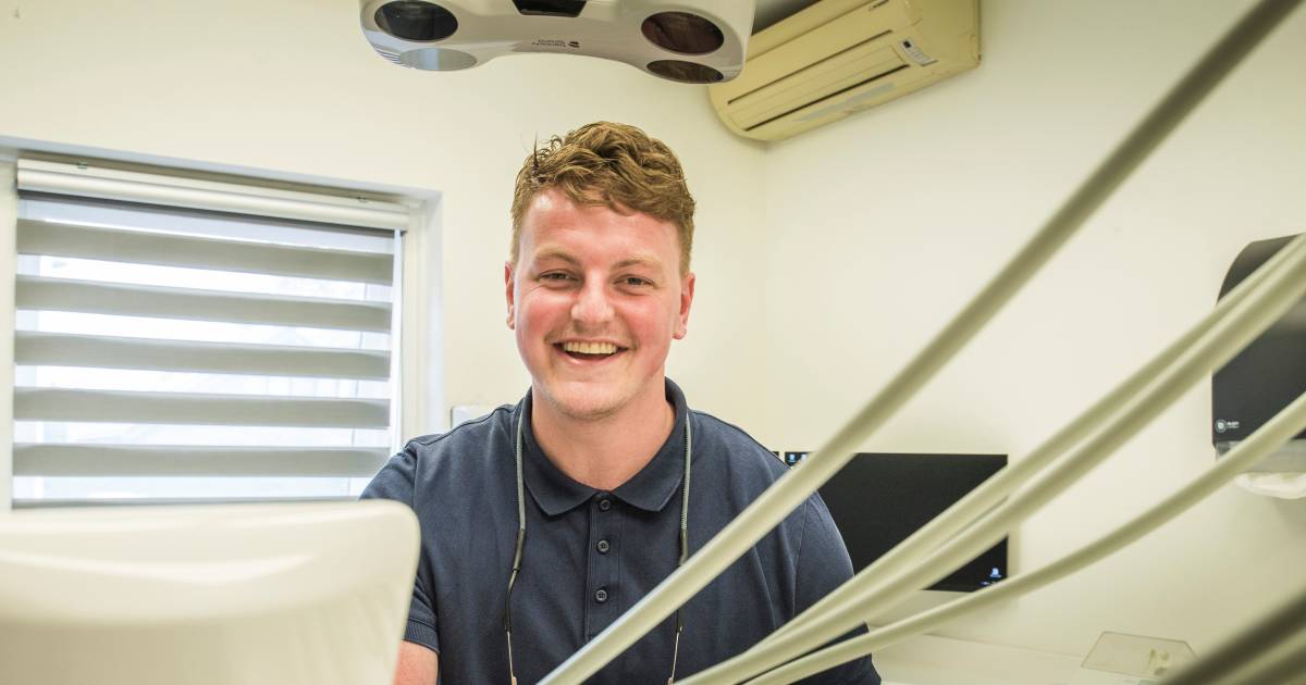 Bas (27) opent eigen tandartspraktijk ‘Ik vind gebitten leuk’ Werk pzc.nl