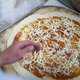 Duitse grenspizza wordt in Zwitserland koud opgediend