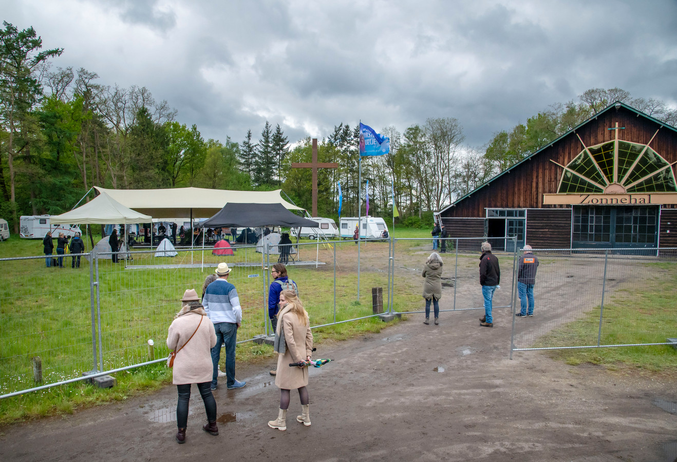 Pinksterconferentie van Opwekking dit jaar zonder publiek in Vierhouten,  maar trekt toch veel live kijkers | Foto | destentor.nl