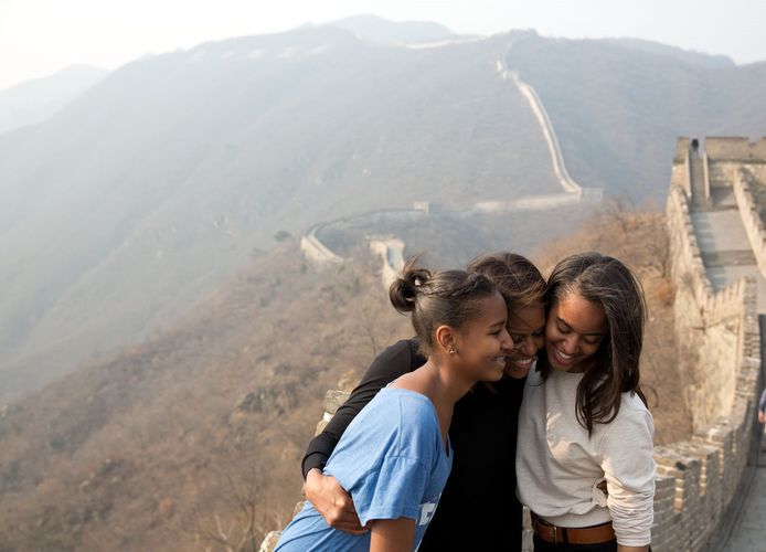 Michelle Obama en haar dochters Malia en Sasha.