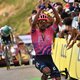 Bernal verliest 38 seconden op gele trui Roglič, Martínez wint etappe na heerlijke finale