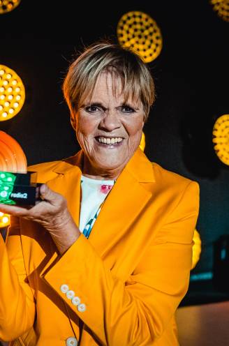 Margriet wint onverwacht Zomerhit, kritiek op covers groeit: “Dat ik dit nog mee mag maken op mijn leeftijd”