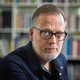 Erik Jan Harmens dicht over zijn autisme: ‘Fak is een goed woord voor de frustratie en woede die ik voel’