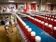 Een kijkje in de jarige Heinz fabriek in Elst: ‘Voor het eerst zie ik de geheime ketchupkruiden’