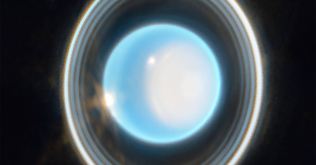 Impressive new image of planet Uranus: eleven rings visible