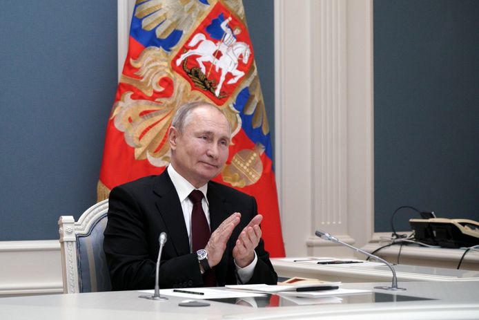Vladimir Poutine est autorisé à se représenter pour deux nouveaux mandats présidentiels et pourrait donc rester au pouvoir jusqu'en 2036