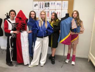 Modeleerlingen Sint-Vincentius defileren via livestream