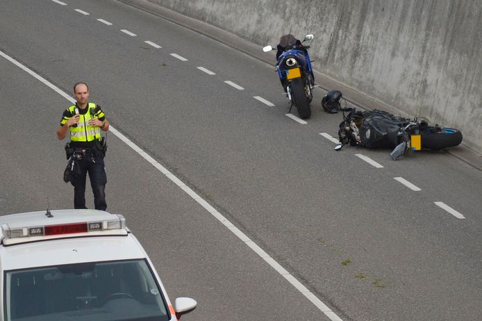 De weg waar de motor onderuit ging.