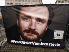 80 spécialistes du droit appellent à “tout mettre en œuvre” pour rapatrier Olivier Vandecasteele