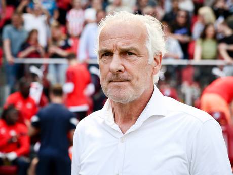 Fred Rutten compleet verrast: 'Vertrek Ruud van Nistelrooij kwam binnen als een bom'
