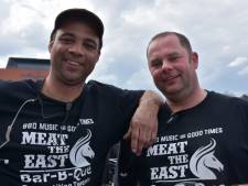 De parkeerplaats van de Makro in Hengelo is dit weekend een hemel voor carnivoren