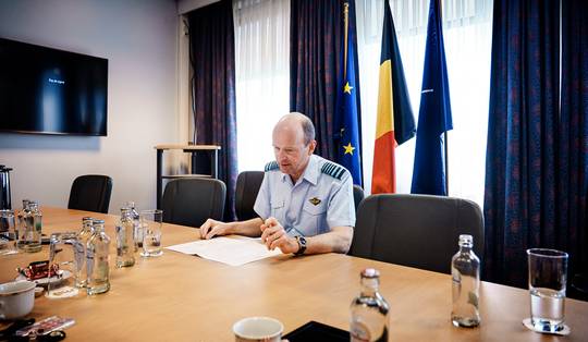 Legerbaas Frederik Vansina: ‘2030 wordt een gevaarlijk jaar voor Europa’