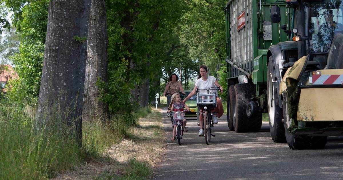 Pas op, veel trekkers op de weg! Zo voorkom je ongelukken: ‘Tijdwinst bestaat niet’.