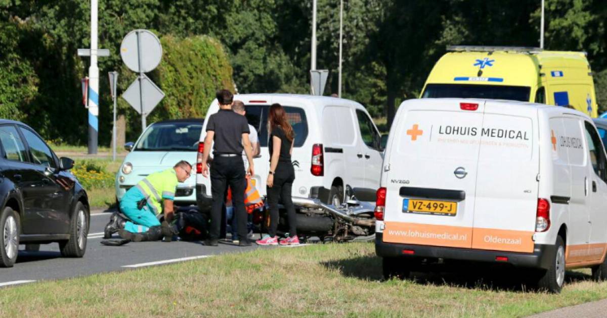 Motorrijder gewond bij aanrijding in Oldenzaal.