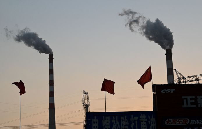Een op steenkool draaiende elektriciteitscentrale in Datong, China. Volgens het rapport is de wereldwijde stijging van fossiele uitstoot vooral te wijten aan het toenemende gebruik van steenkool in China.