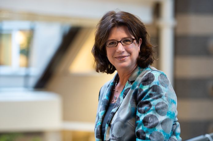 Miriam Haagh in het stadskantoor Breda.