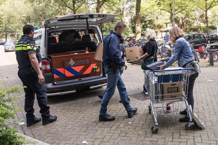 De politie nam vorig jaar spullen in beslag in Soest.