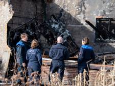 Politie heeft ‘sterk vermoeden brandstichting’ bij school in Vroomshoop, eigenaar gaat ‘draad oppakken’