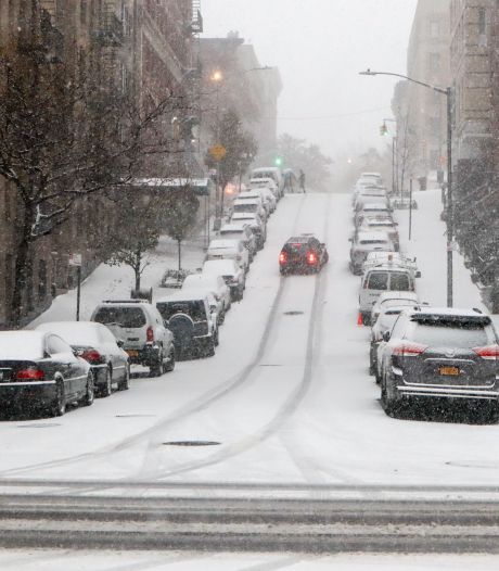 "Eboni", une tempête de neige et de fortes pluies, fait six morts aux Etats-Unis