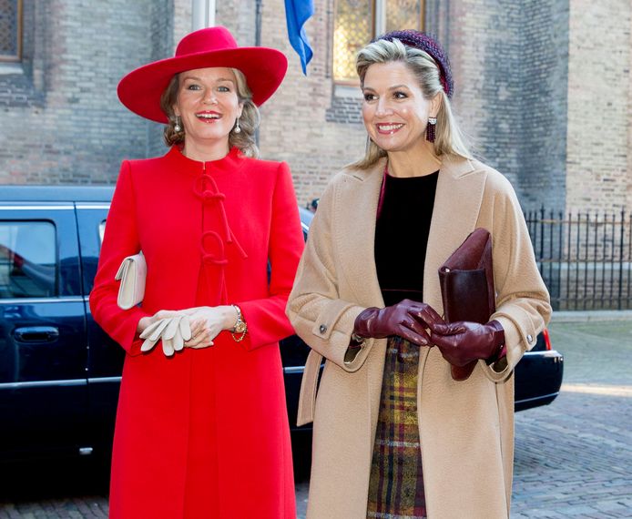 Koningin Mathilde en koningin Máxima van Nederland in 2016.