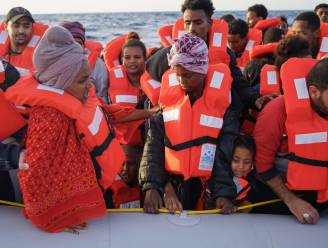 Sea-Watch redt op 24 uur tijd meer dan 200 migranten op Middellandse Zee