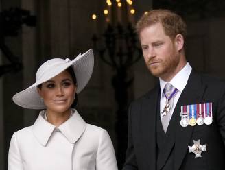 “Je kon de woede op zijn gezicht aflezen”: jubileum van de Queen was grote teleurstelling voor Harry & Meghan