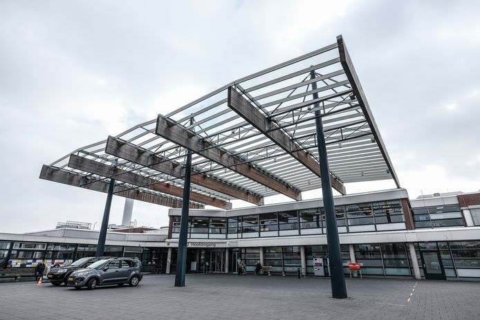 De ingang van ziekenhuis SKB in Winterswijk.