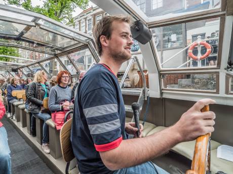 Rondvaartbedrijf bestaat 51 jaar: ‘Niet lullen maar boten vullen’