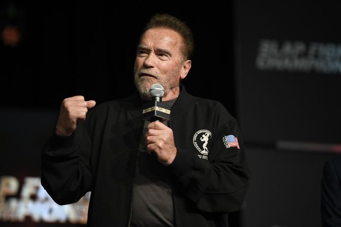 Dans une vidéo, Schwarzenegger dit “la vérité” aux Russes et à Poutine  d'arrêter la guerre, People