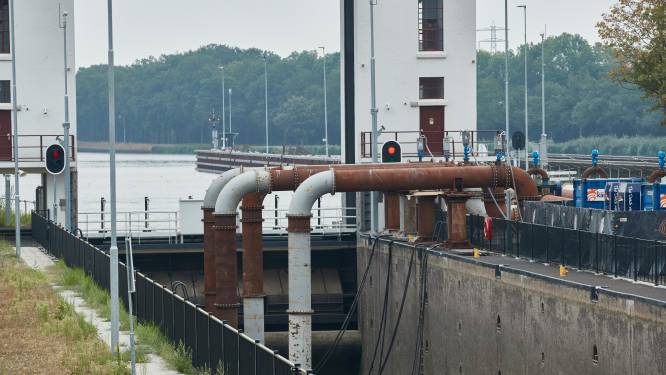 Sluis bij Eefde mogelijk op slot, schepen uit voorzorg alleen nog op aanvraag door ‘Poort van Twente’