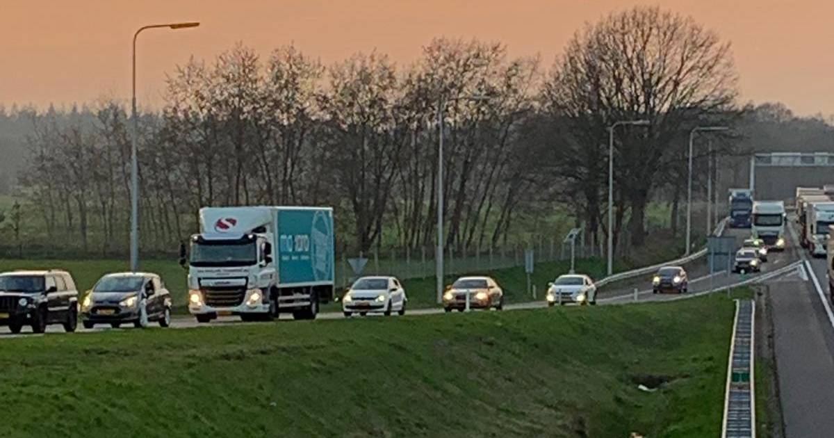 ‘Rijkswaterstaat, hou verkeer uit Moergestel bij ongeluk op A58.
