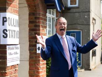 Intussen rekent Farage zich al rijk in Engeland