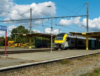 Trein tussen Puurs en Antwerpen rijdt tijdelijk maar één keer per uur