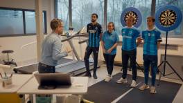 Darten verbruikt bijna evenveel calorieën als wandelen